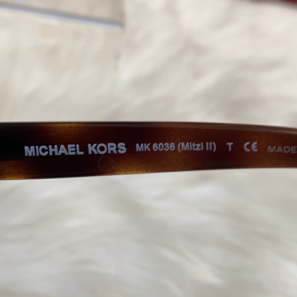 🤎🤎MICHAEL KORS TORTOISESHELL SUNGLASSES🤎🤎 - Picture 4 of 5